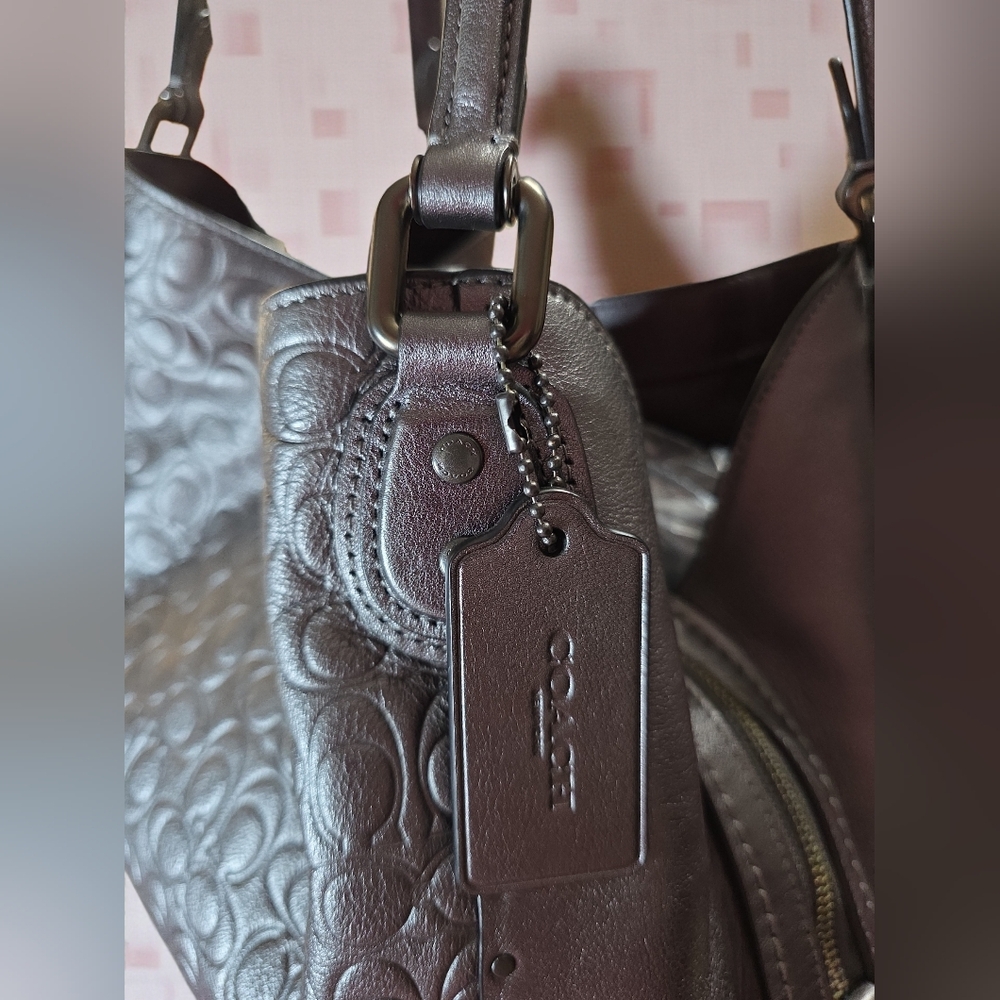 COACH Edie 31 2018 Signature Leather Shoulder Bag In EUC - Picture 2 of 12